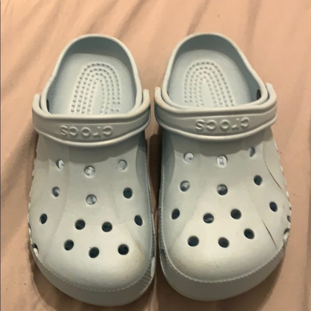 Crocs size women’s 7
